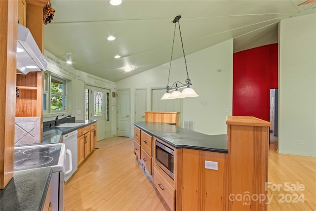 kitchen featuring a kitchen island, decorative light fixtures, light hardwood / wood-style flooring, electric range, and stainless steel microwave