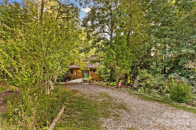 view of front of home featuring driveway