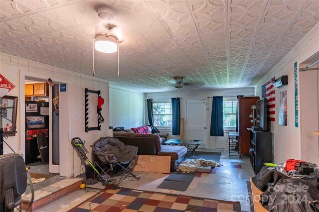 living room with ceiling fan