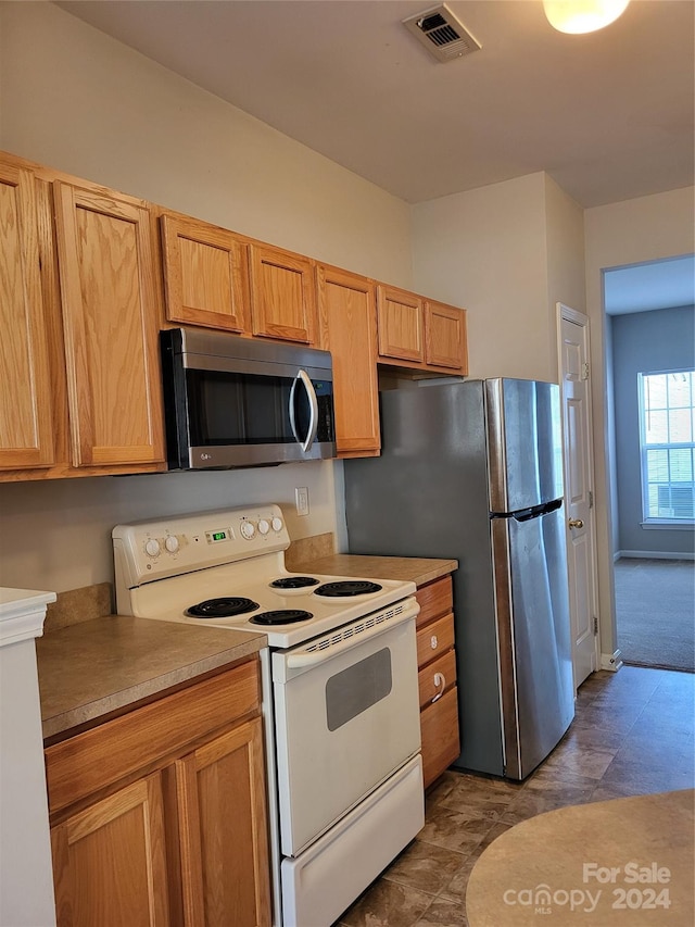 kitchen featuring stainless steel appliances