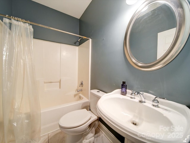 full bathroom with toilet, shower / bathtub combination with curtain, and sink