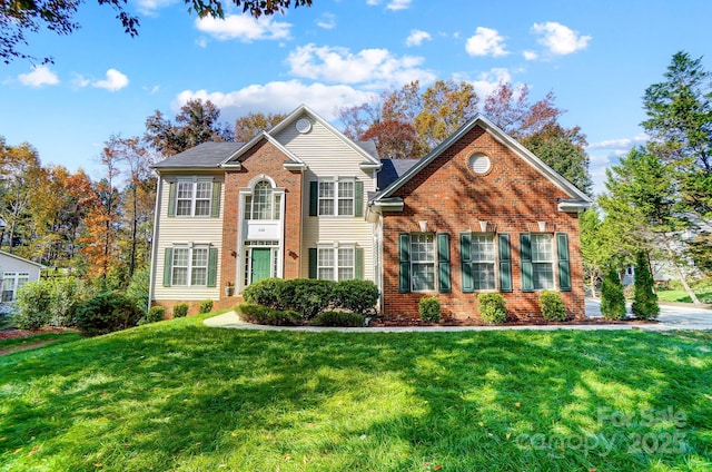 front of property featuring a front yard