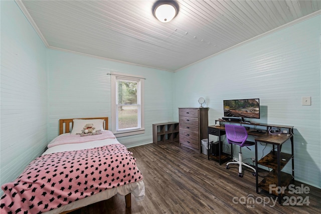 229 Friendship Dr, Ellenboro, NC 28040 - bedroom featuring crown molding and wood finished floors