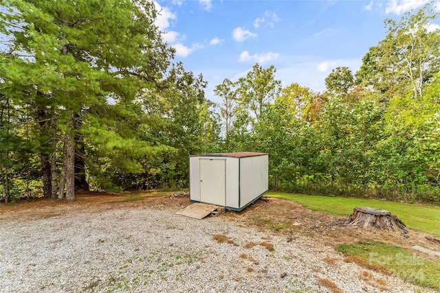 view of outbuilding