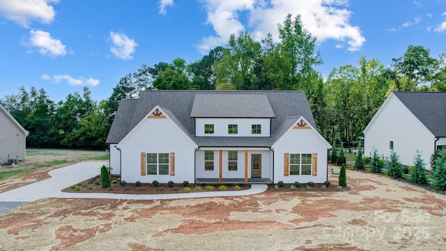 view of modern farmhouse