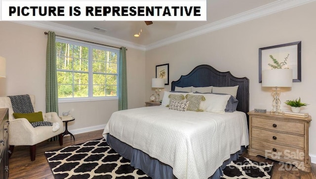 bedroom featuring ceiling fan, crown molding, and dark hardwood / wood-style flooring