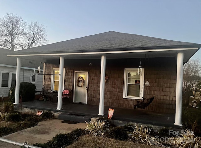 view of front facade featuring covered porch