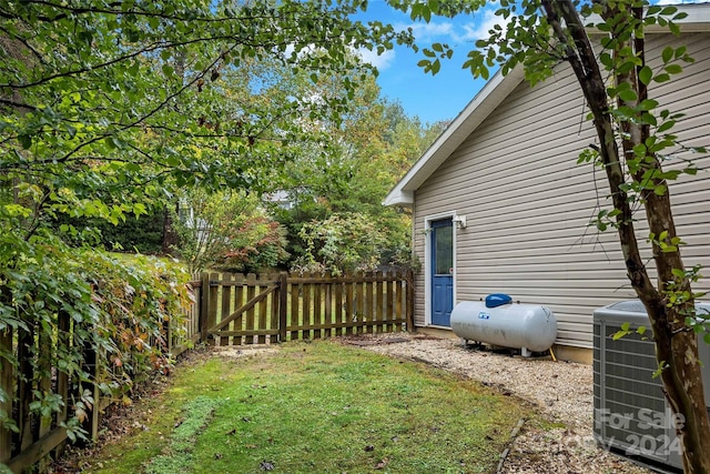 view of yard with cooling unit