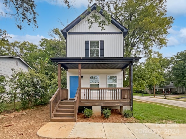 view of front of house with a porch