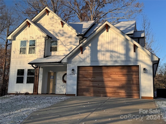 view of front of home featuring a garage