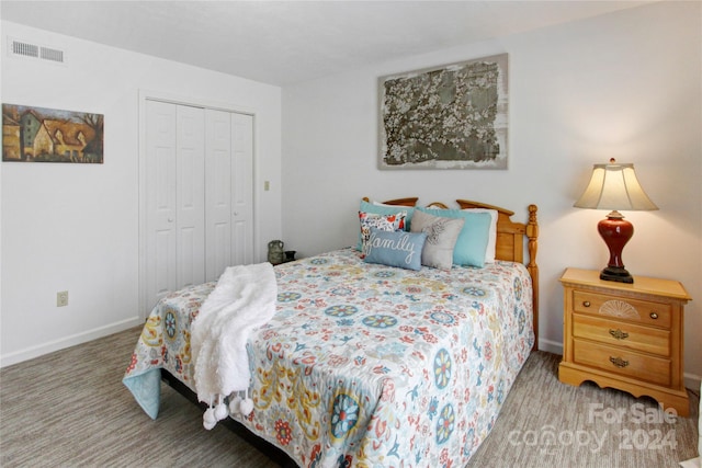 bedroom with a closet