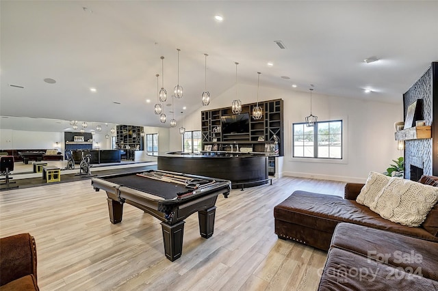 playroom with light hardwood / wood-style flooring, vaulted ceiling, and billiards