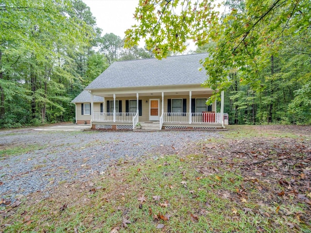 view of front facade with covered porch