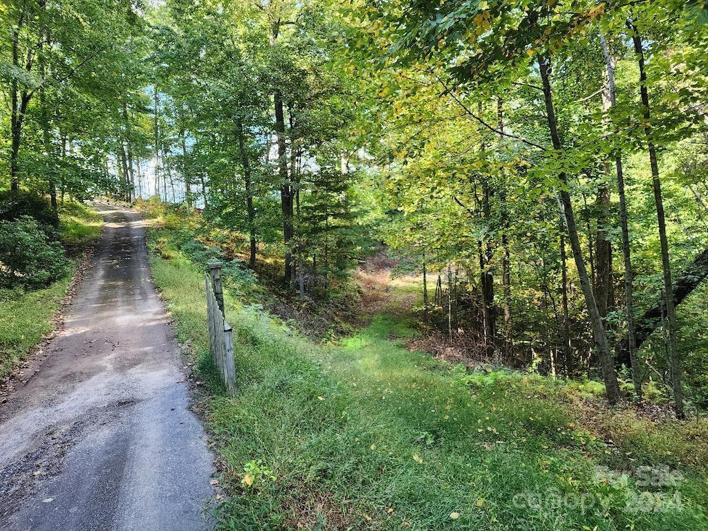 000 Arrowhead Ln Unit 16, Burnsville, NC 28714
