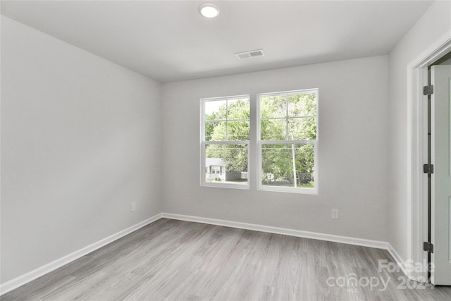 empty room featuring light hardwood / wood-style floors