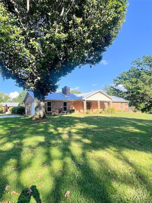 1610 Sierra Rd, York, SC 29745 - view of yard