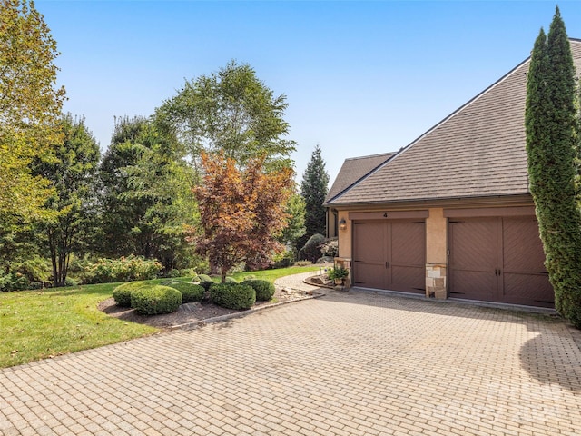 4 Windelsham Way, Arden, NC 28704 - garage featuring a yard