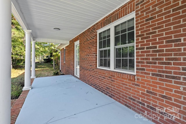 view of patio / terrace with covered porch