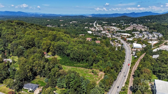 Listing photo 3 for 1945 Hendersonville Rd, Asheville NC 28803