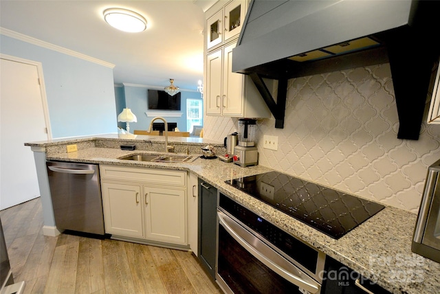 18867 Vineyard Point Ln, Cornelius, NC 28031 - kitchen featuring appliances with stainless steel finishes, a sink, ventilation hood, ornamental molding, and a peninsula