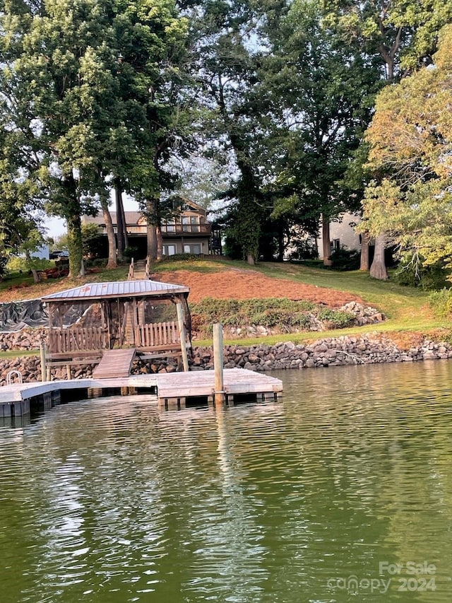 view of dock featuring a water view