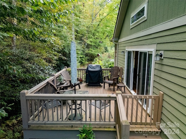 deck with area for grilling