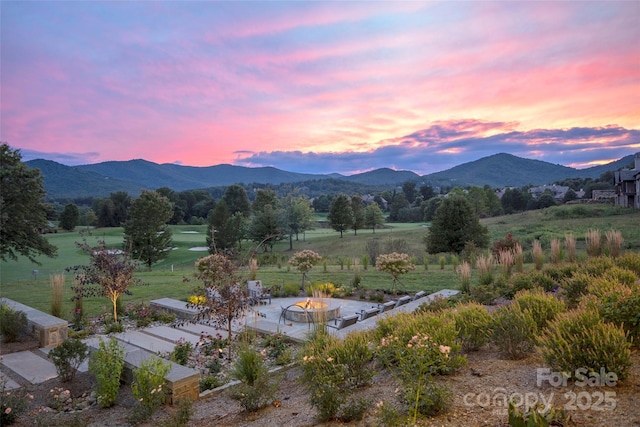 property view of mountains featuring a rural view