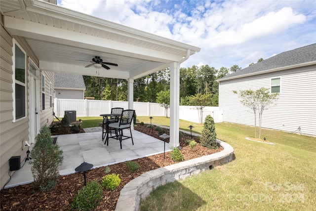 view of patio / terrace featuring ceiling fan