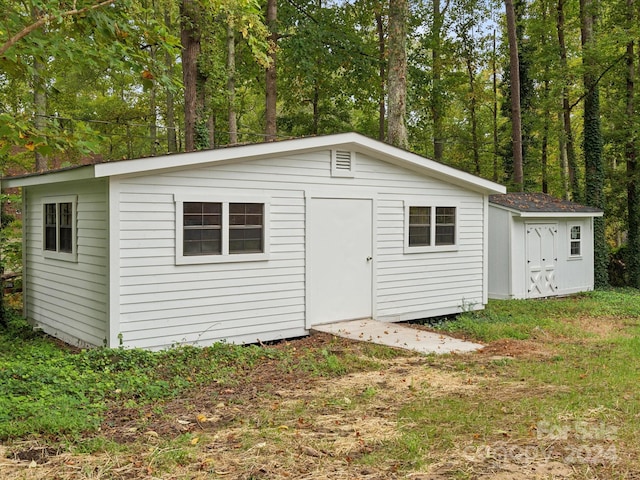 view of outbuilding