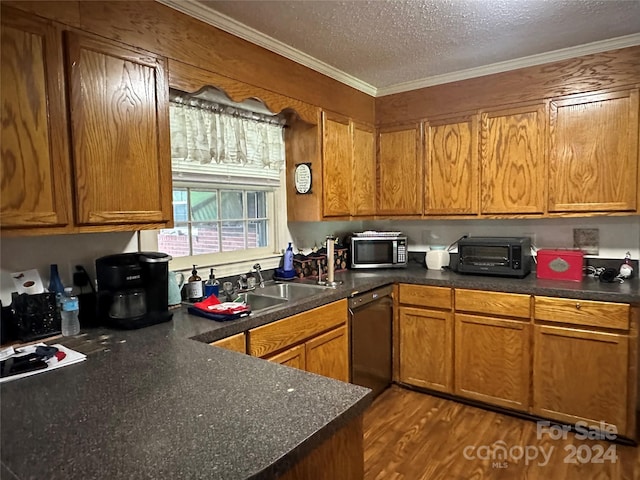 kitchen with sink, a textured ceiling, dark hardwood / wood-style floors, black dishwasher, and crown molding