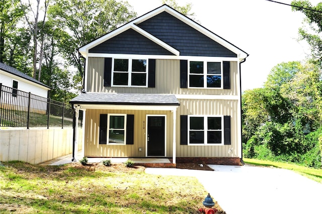 view of front facade with a porch