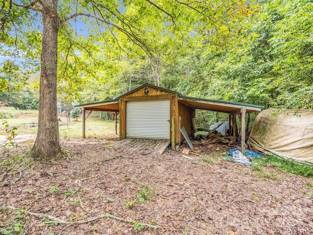 view of outdoor structure featuring a garage