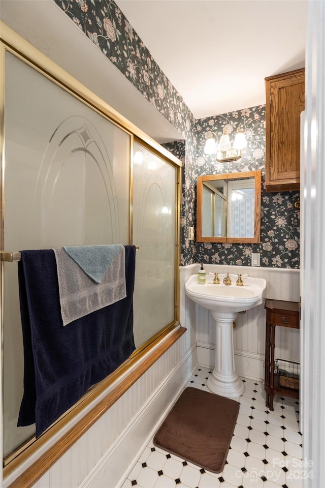 bathroom featuring walk in shower