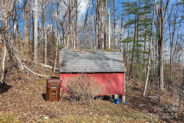 view of outdoor structure