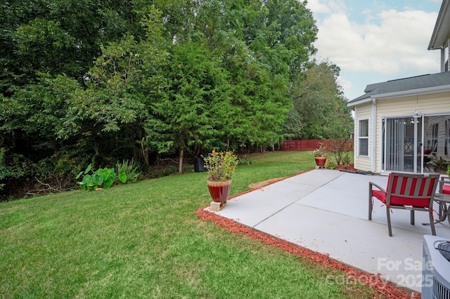 view of yard with a patio area