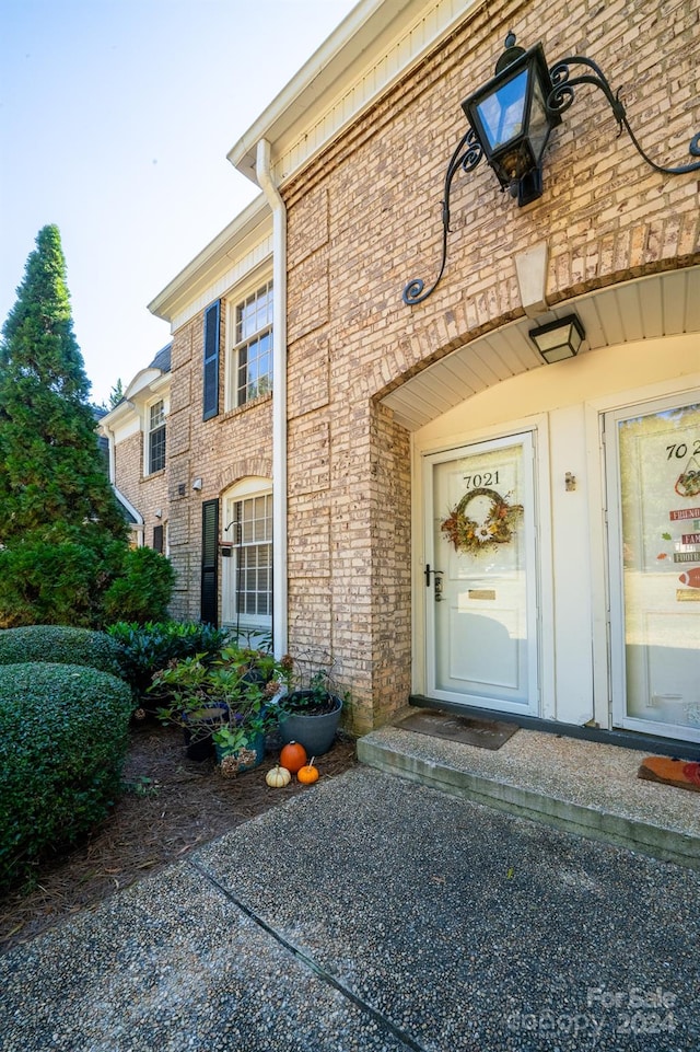 view of property entrance