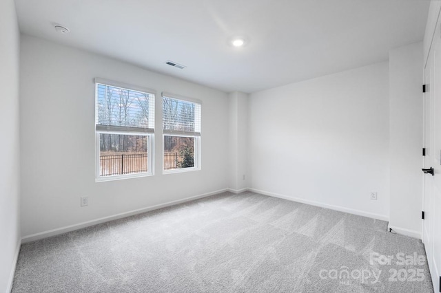 view of carpeted spare room