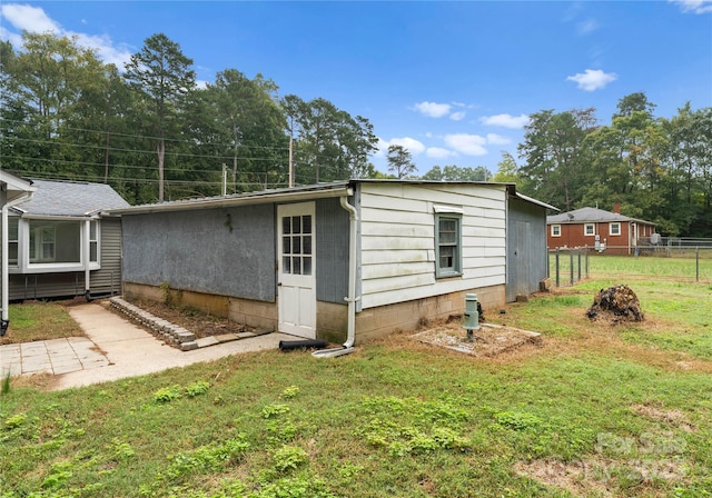 exterior space with a lawn