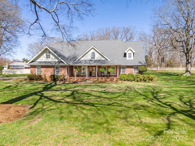 view of front of property with a front lawn