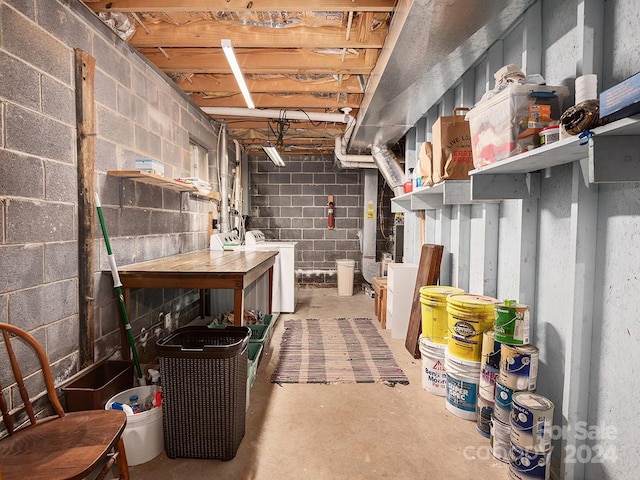 basement featuring washing machine and dryer