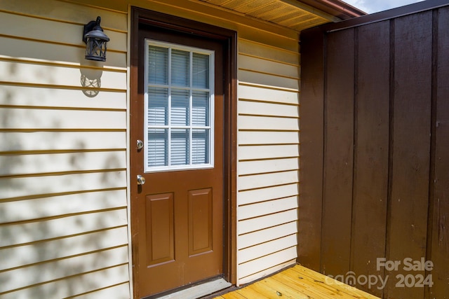 view of property entrance