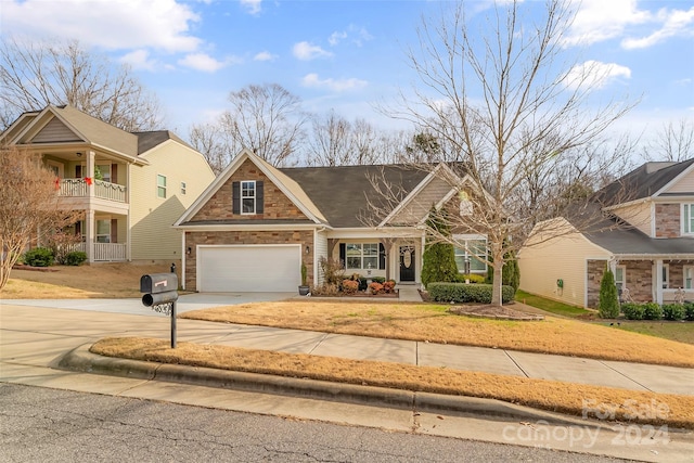 view of front facade featuring a garage