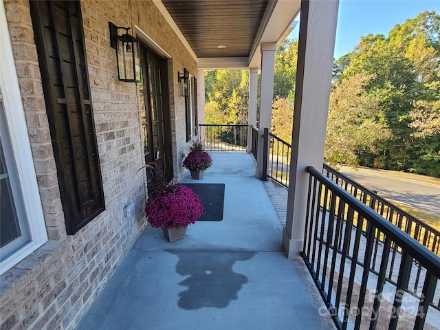 444 19th Avenue Cir NW, Hickory, NC 28601 - exterior space with a porch