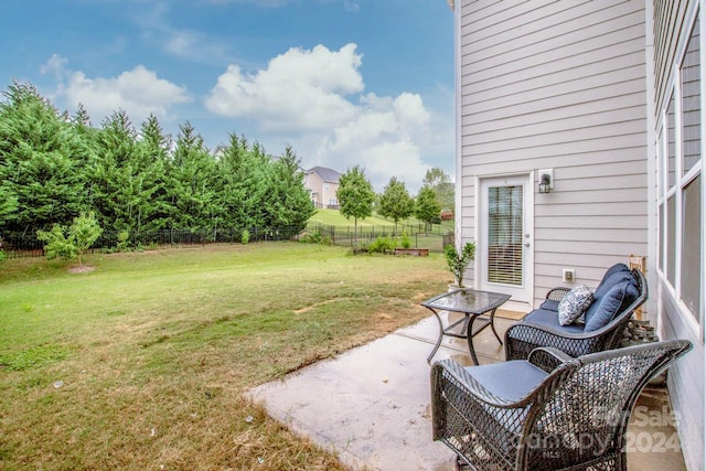 view of yard with a patio