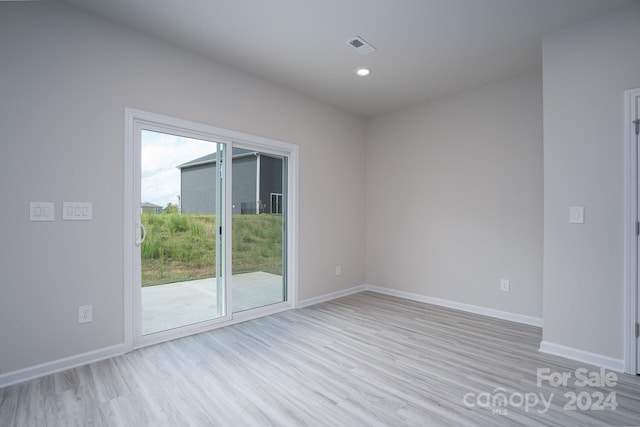 empty room featuring light hardwood / wood-style flooring