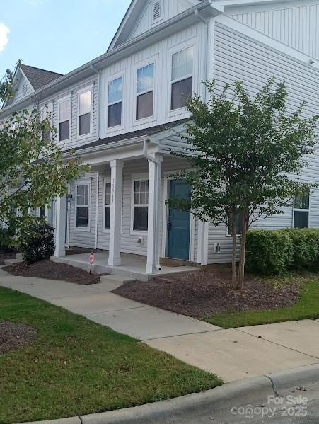 view of front of house featuring a porch