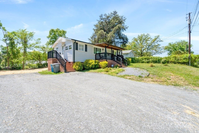 view of front of property