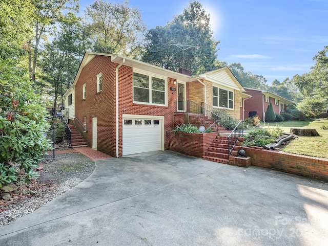 view of front of house featuring a garage