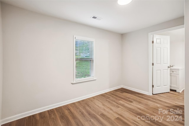 empty room featuring light hardwood / wood-style flooring