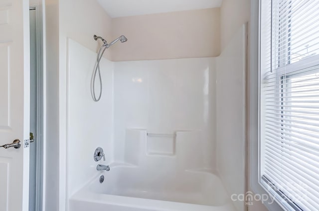 bathroom featuring shower / washtub combination